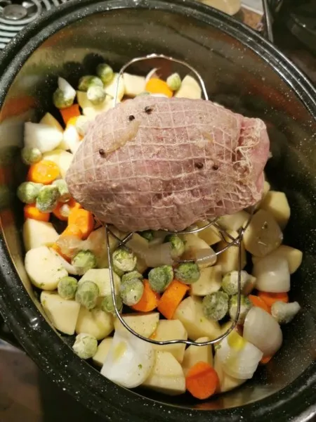 How to Cook Canadian Pork Cottage Roll in an Instant Pot - 41