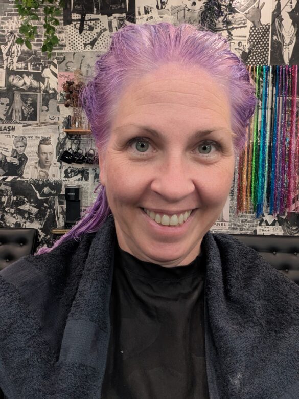 PXL_20250510_014421731 blue hair